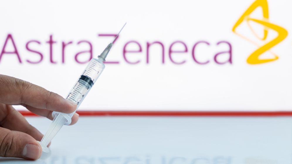 Bulgaria oprește vaccinarea cu AstraZeneca