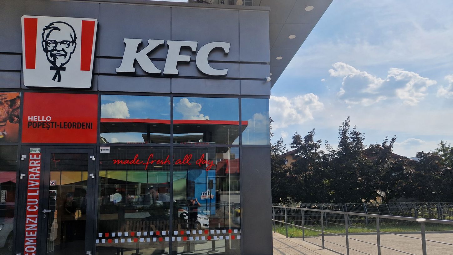 Primul KFC din România exclusiv pentru livrări și ridicare din locație. A fost inaugurat KFC Popești-Leordeni