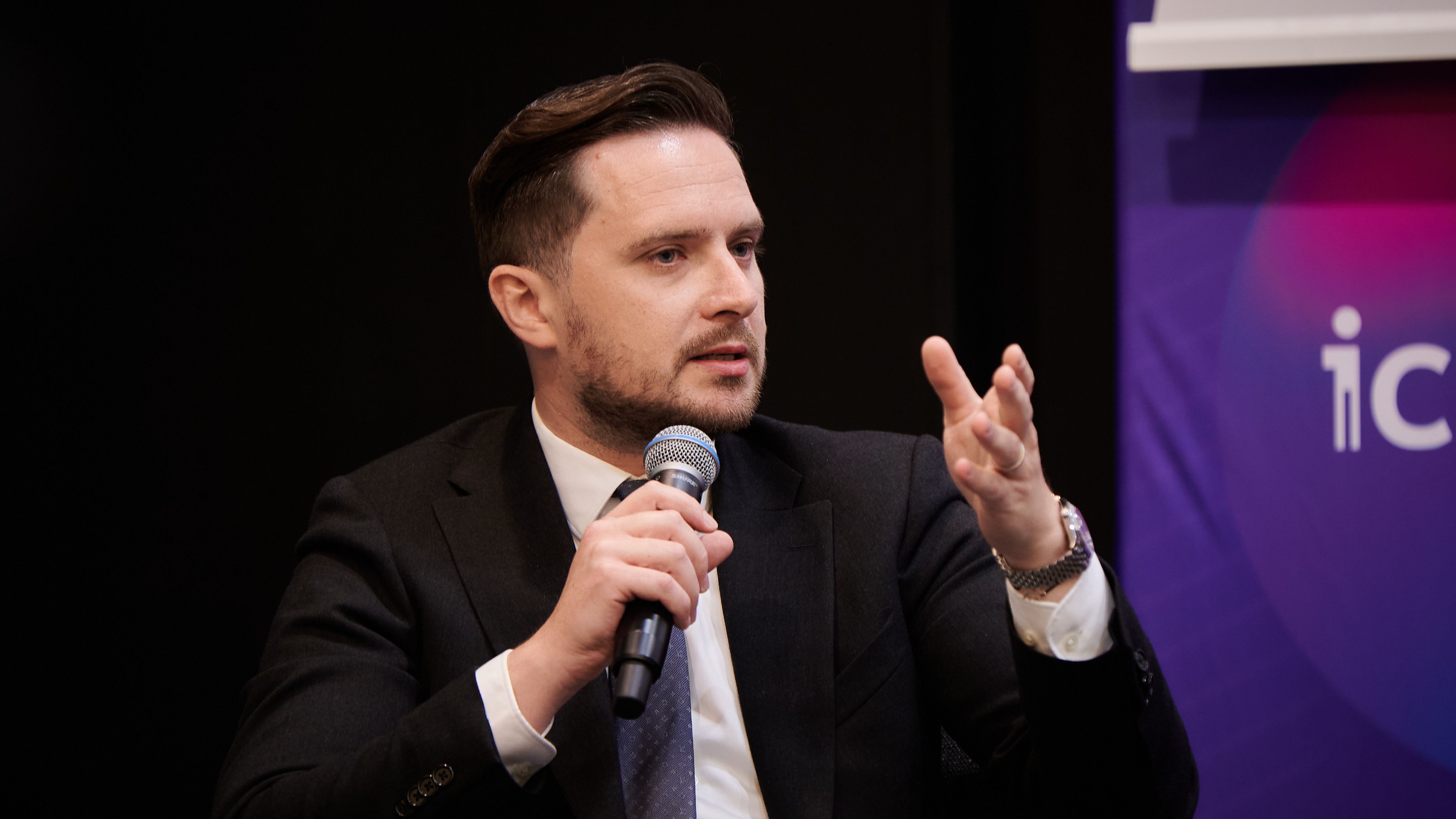 OFICIAL | Se închid școlile în București mâine! Bujduveanu: Trebuie să fim prudenți