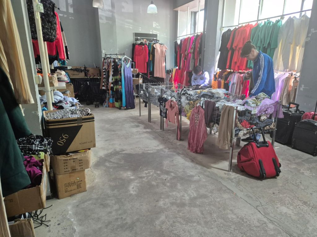 FOTO | În excursie la magazinul ANAF din București: Cum arată și cât costă marfa. Fiscul nu ac - Imagine 8