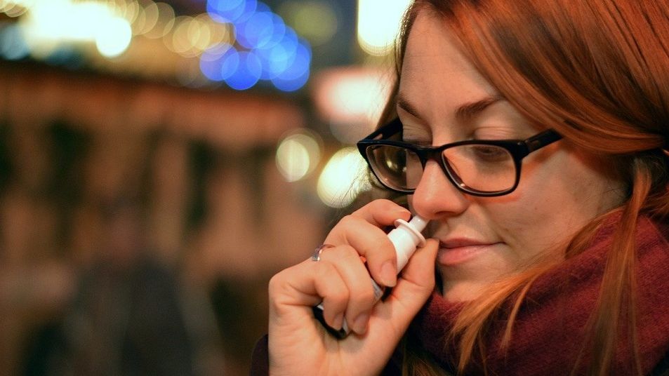 Cercetătorii americani lucrează la un spray nazal împotriva COVID-19