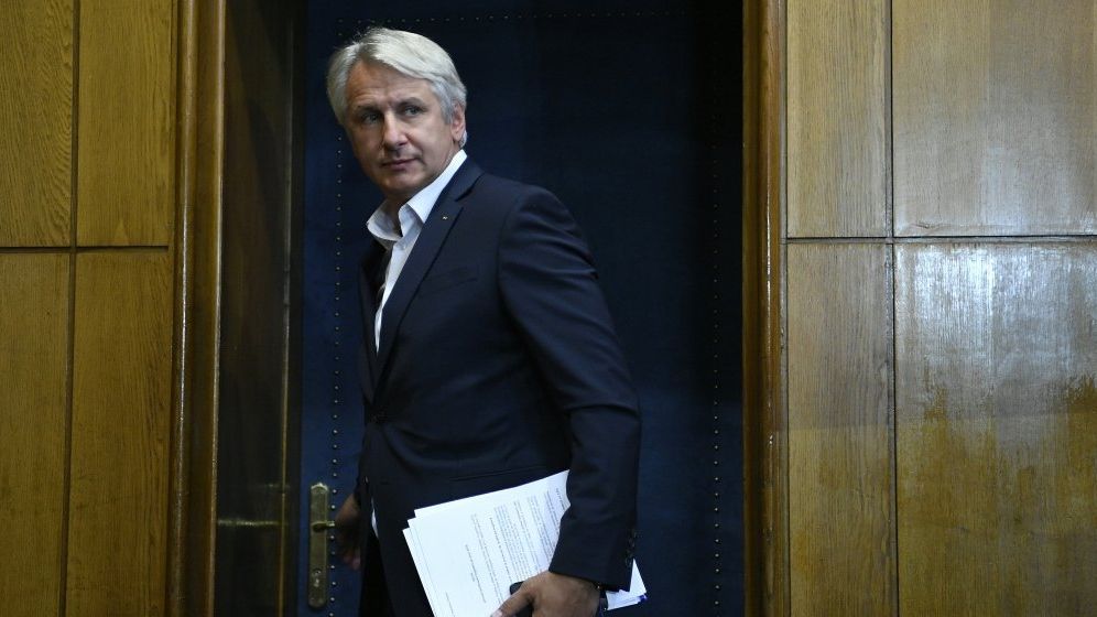 Eugen Teodorovici vrea pedeapsa cu inchisoarea, de la 1 la 6 ani, pentru cei care nu platesc contributiile la stat