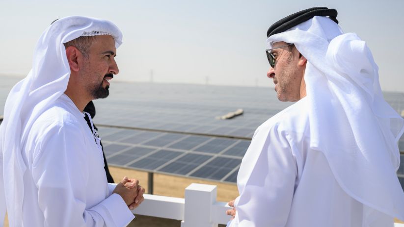 Șeicii care au bătut palma cu Hidroelectrica și Transelectrica au inaugurat cel mai mare parc solar din lume