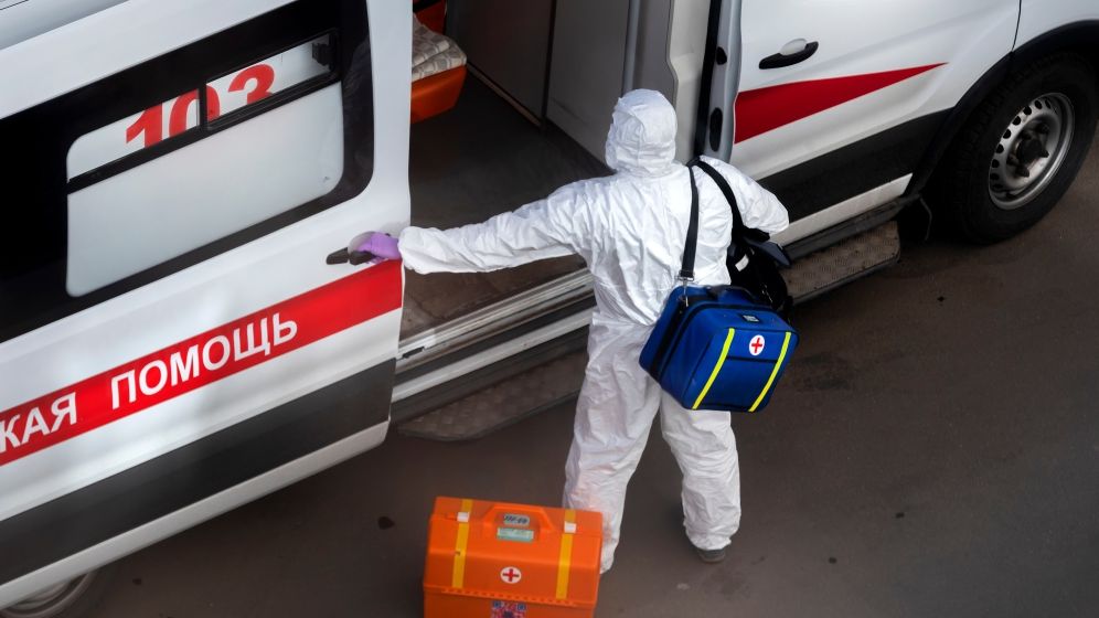 Incă o persoană a "alunecat" de la balcon în Rusia: de această dată, o polițistă, martor într-un dosar penal