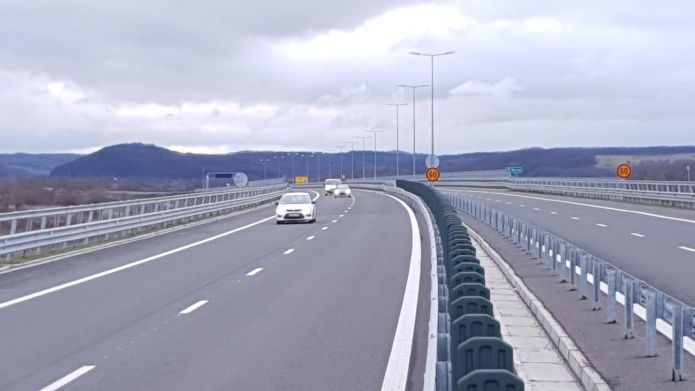 Canicula impune restricții inclusiv pe autostrăzi: în ce județe poate fi interzisă temporar circulația