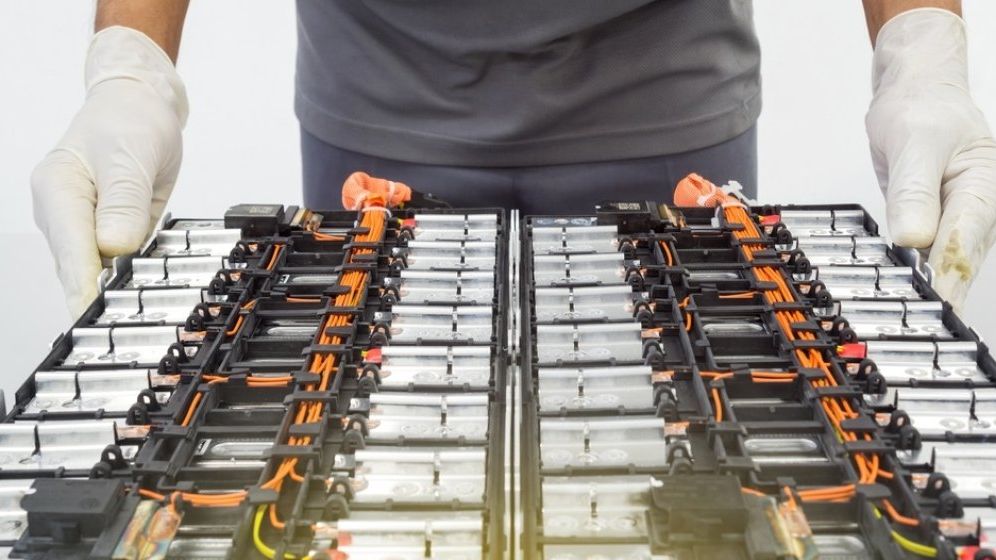 Porsche promite autonomii de 1.300 de kilometri și timpi de încărcare de 15 minute în viitor