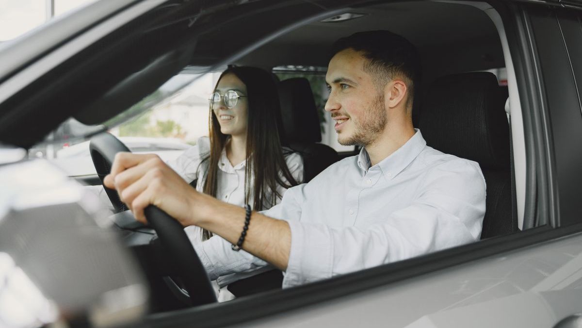 Cum alegi o mașină second-hand: etapa de căutare face diferența