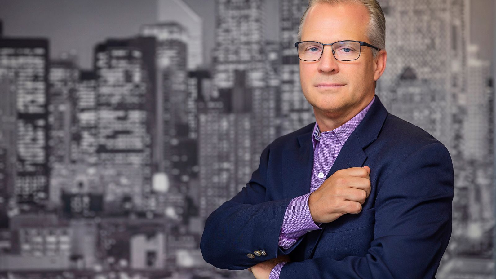 Cum îi pot ajuta mai bine antreprenorii pe refugiați. Președintele Entrepreneurs’ Organization: ”Deseori acționăm fără să gândim toți pașii, e nevoie de coordonare”