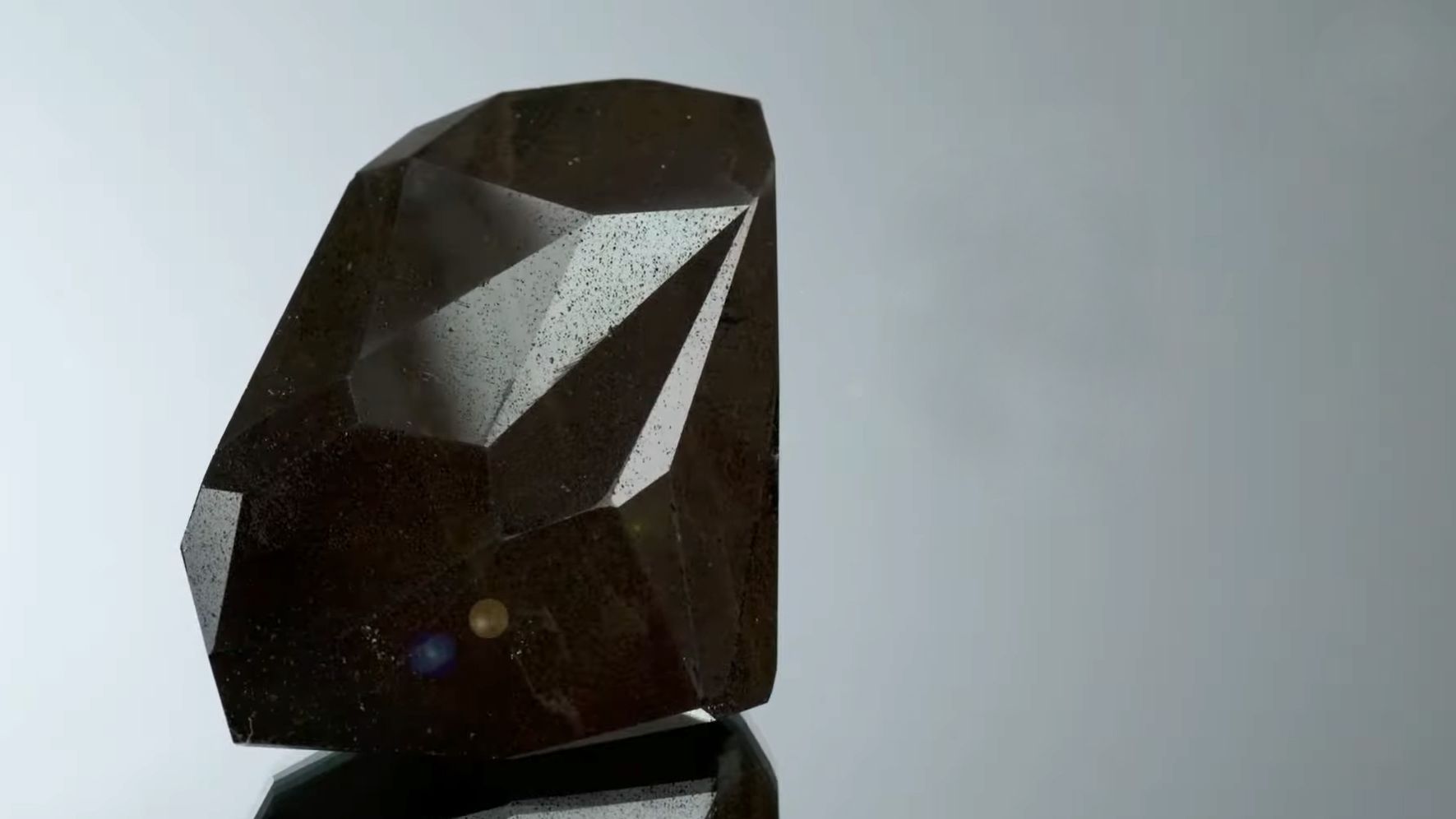 VIDEO | Diamant extraterestru, scos la licitație pentru 6 milioane de euro