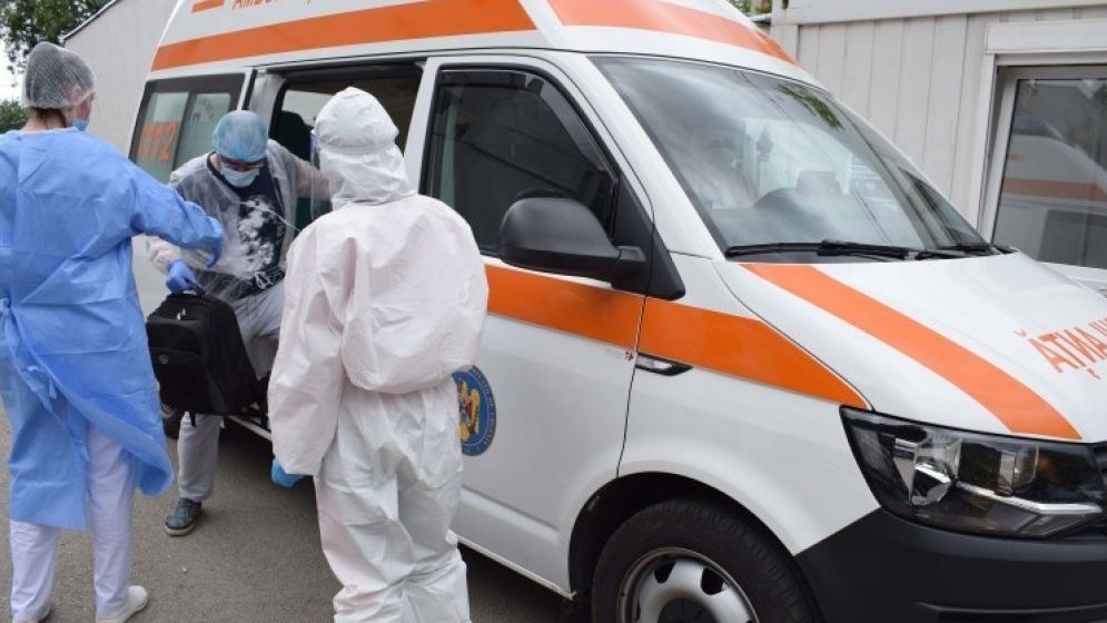 Semnal de alarmă în fake news-ul "ambulanței negre!" Colegiul Medicilor condamnă situația atacului de la Cluj: Este complet inacceptabil