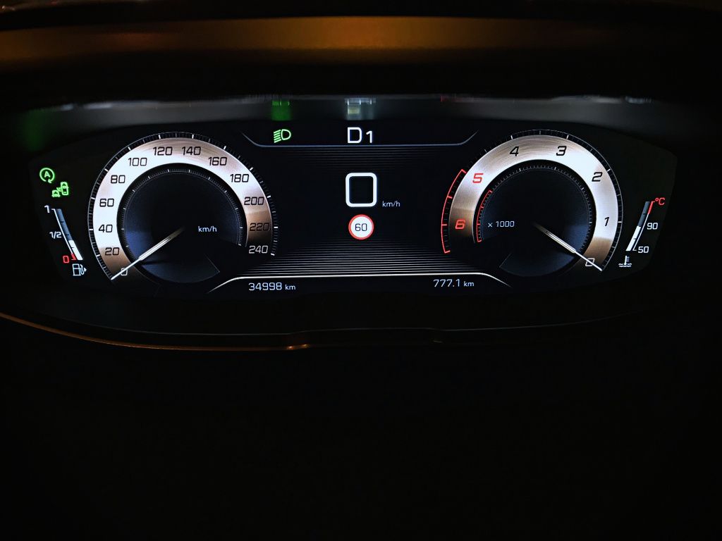 Peugeot 5008 - Imagine 35