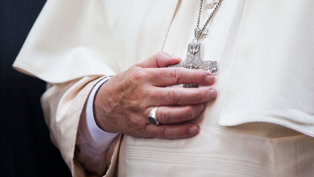 Liderii lumii îşi iau rămas bun de la Papa Francisc. Ce transmit Putin, Zelenski şi Casa Albă