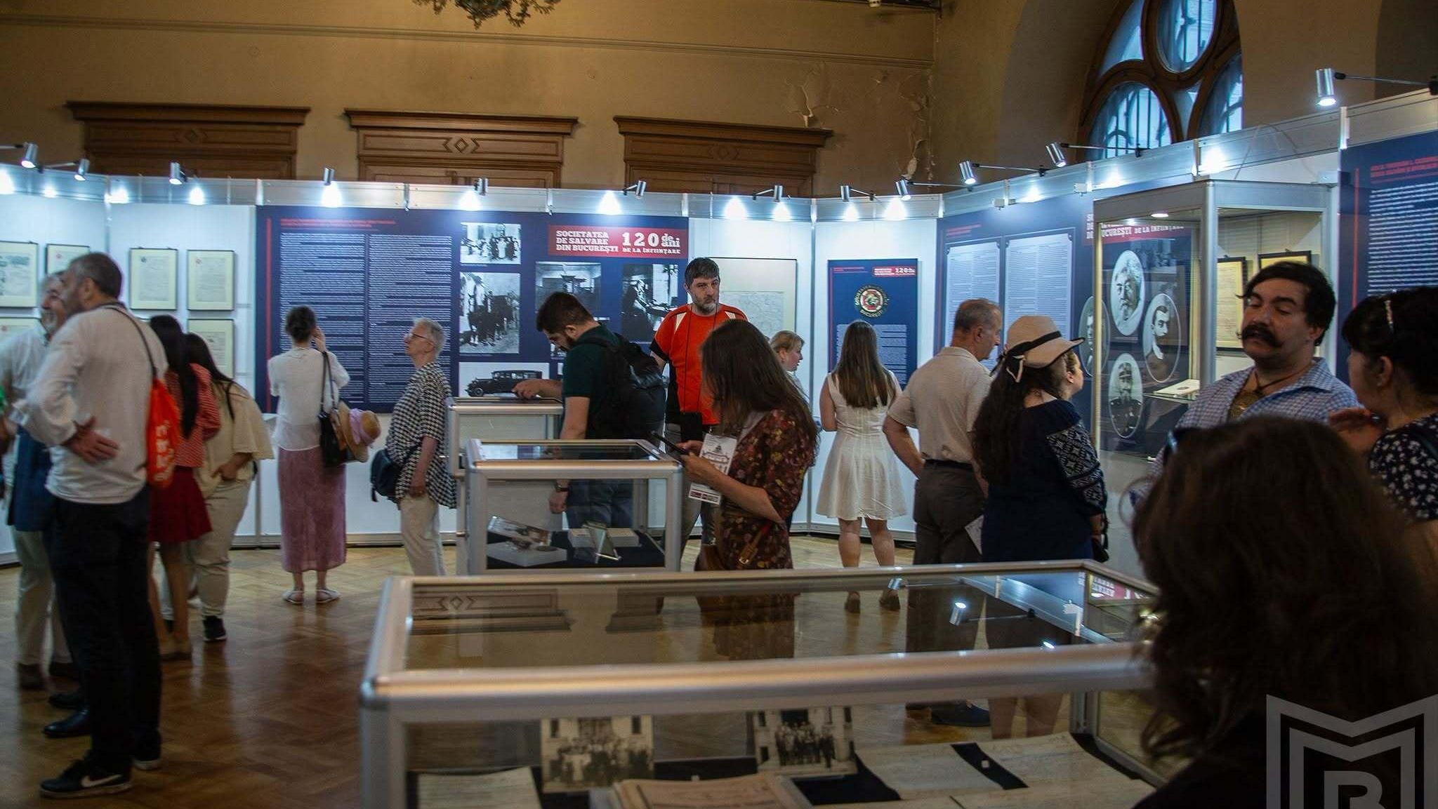 Ce poți face în București săptămâna aceasta: expoziții, ateliere și un tur cu Dan Perjovschi