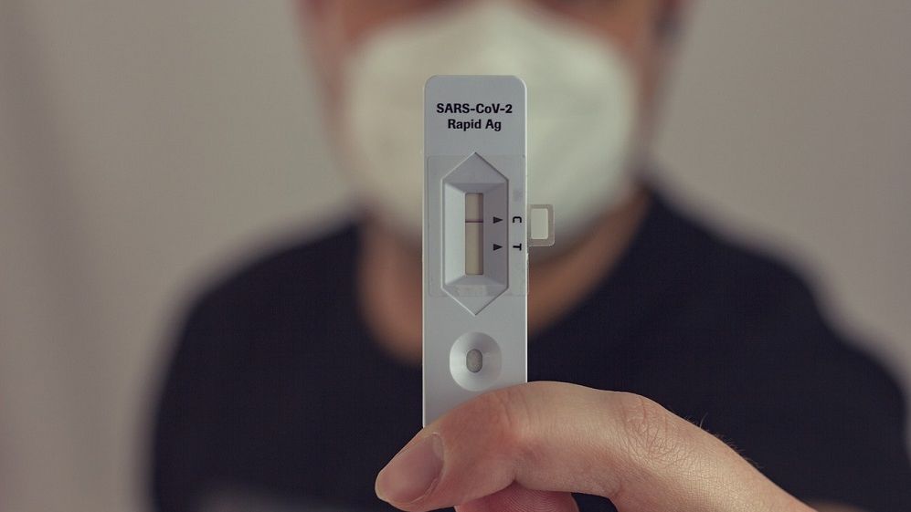 Teste gratuite pentru certificatul verde la locul de muncă, timp de o lună, atât la stat cât și la privat