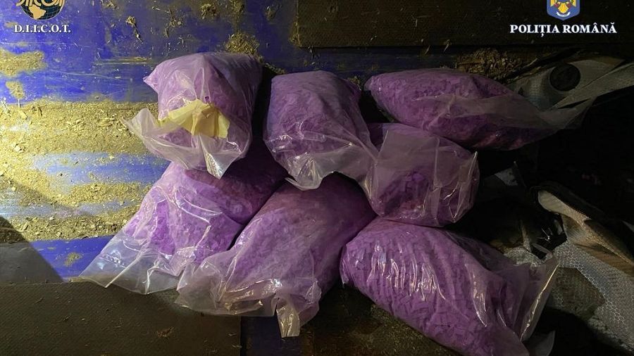 FOTO | D.I.I.C.O.T a prins o captură imensă: pastile ecstasy în valoare de aproximativ 4 milioane de euro
