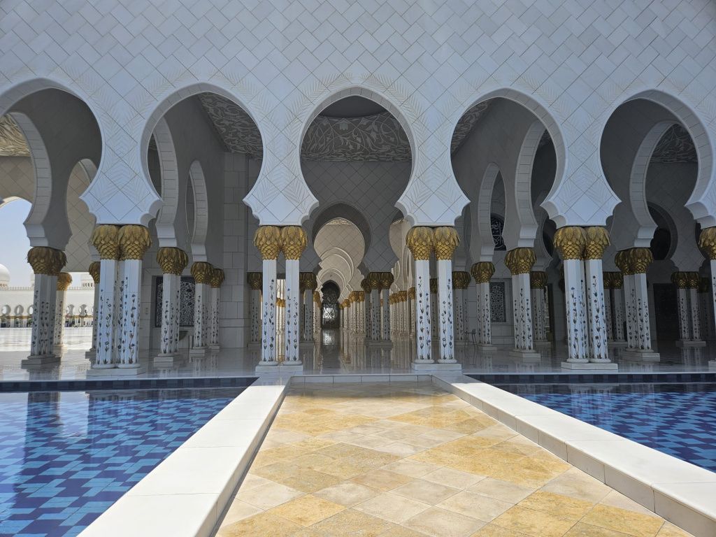 Abu Dhabi - Imagine 61