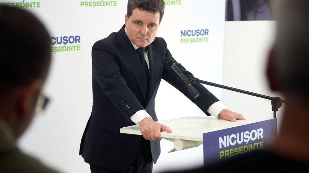 Moşteanu: Nicuşor Dan înţelege foarte bine importanţa armatei, e implicat direct în planificare şi înzestrare