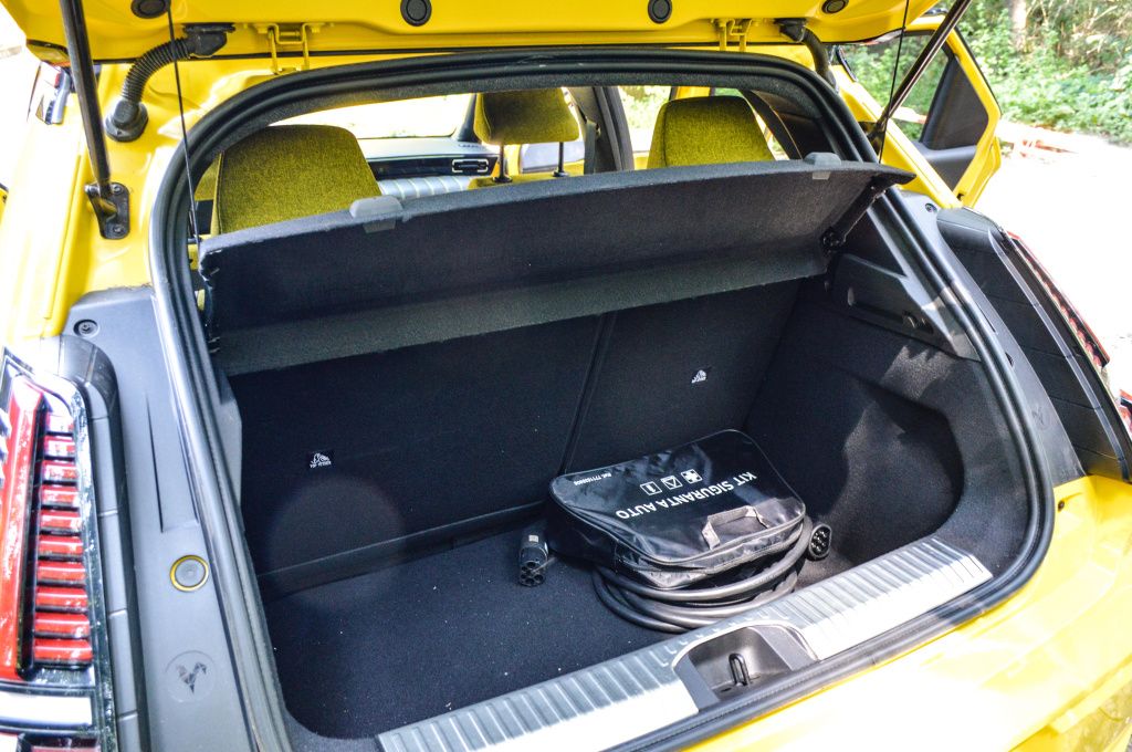 [FOTO] Test Drive Renault 5 E-Tech, o electrică de oraș după care întorci capul de fiecare dată - Imagine 8