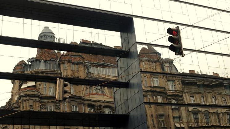 O era in care "discipolii isi intrec maestrii": Deutsche Bank se uita neputincioasa cum o companie cu peste un secol mai tanara a depasit-o ca valoare de piata