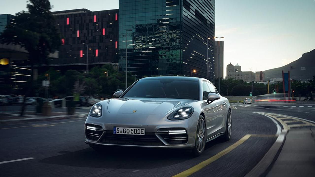 Porsche lanseaza cel mai puternic Panamera, Turbo S E-Hybrid