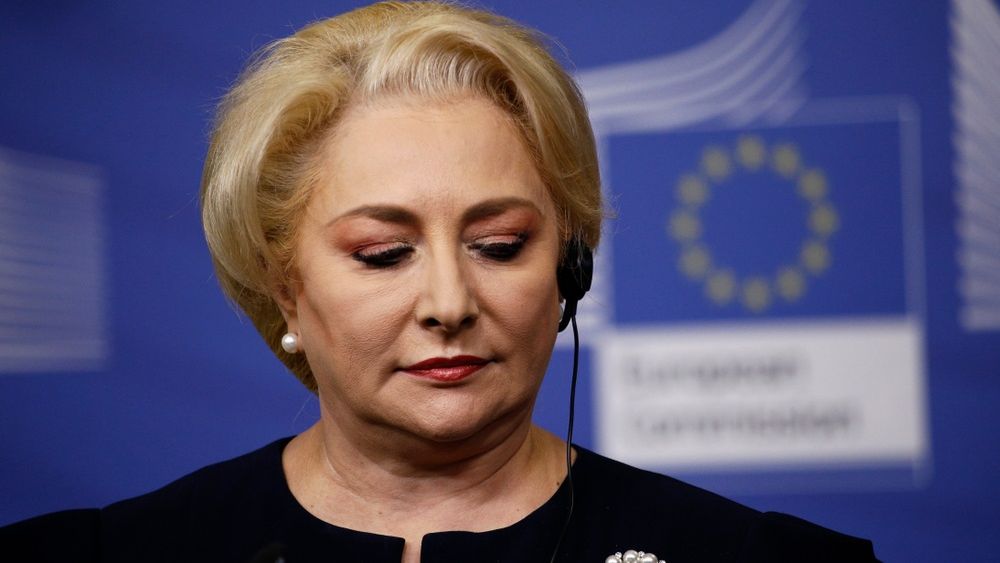 In fata opozitiei lui Iohannis, Dancila ia in calcul restructurarea guvernului in Parlament