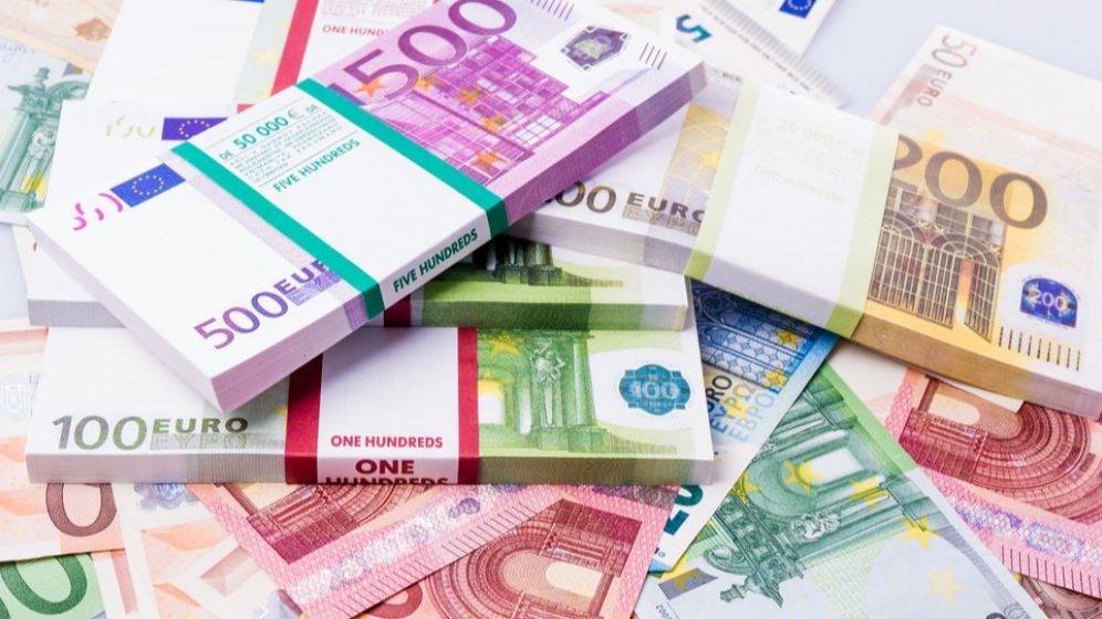 Fonduri nerambursabile pentru companii, suplimentate cu peste 500 milioane euro