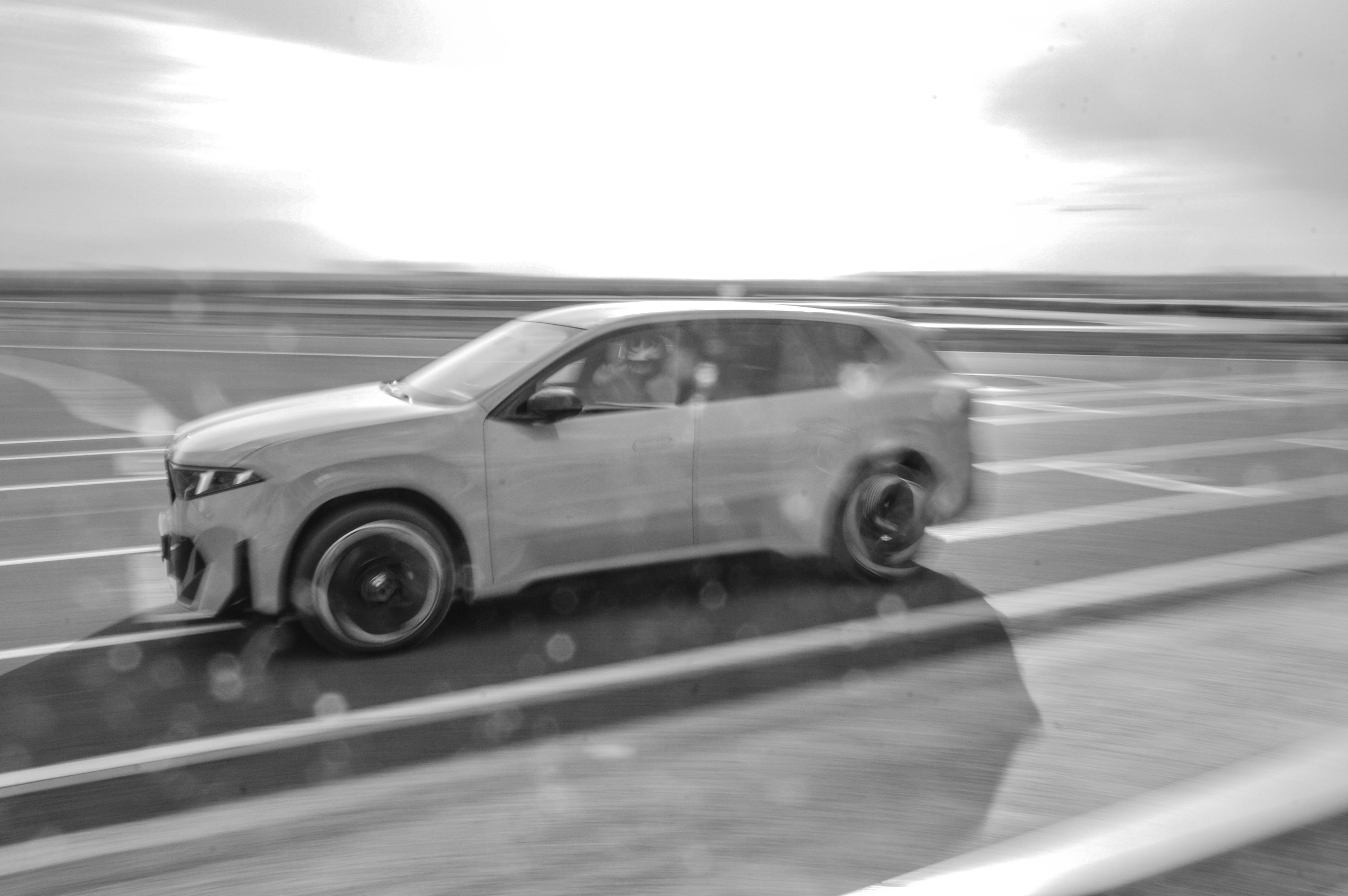 Prim contact cu BMW iX3: La volanul ‘Noii Clase’ de modele ale bavarezilor - Poza 16