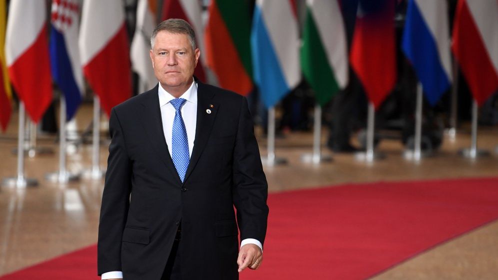 Iohannis: Politia, Jandarmeria si ISU au fost sub atac in guvernarea pesedista. Ati fost obligati sa tolerati insurubarea unor persoane care nu aveau ce cauta acolo