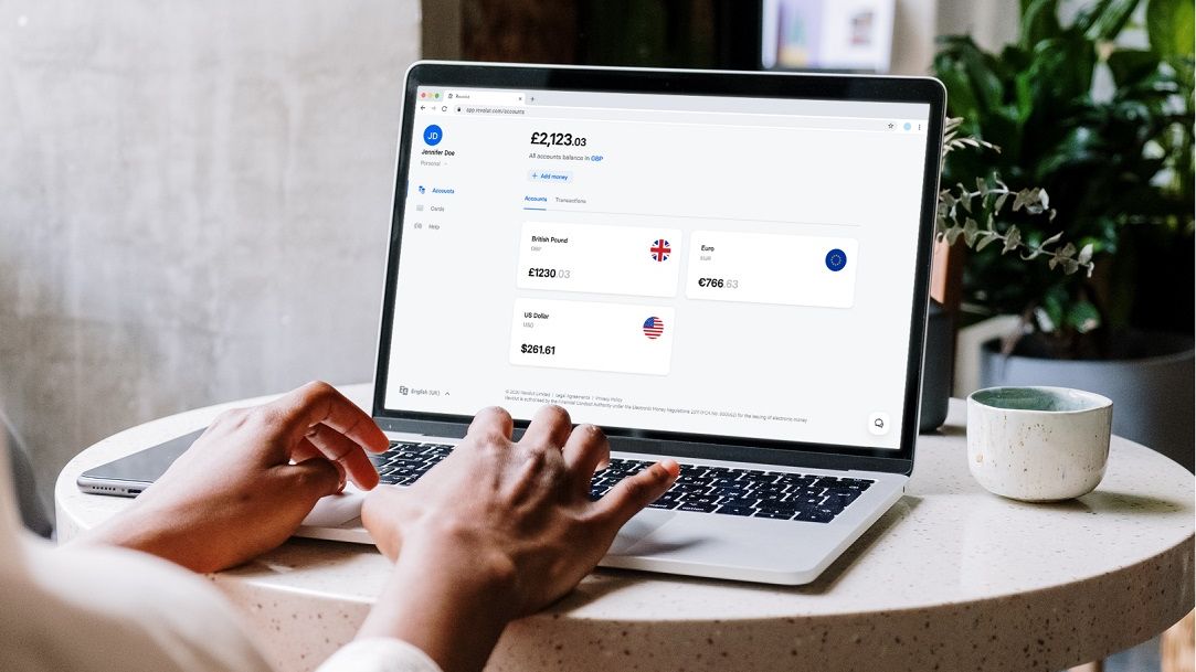 Revolut lansează versiunea web a aplicației, ca să îți poți accesa contul și de pe laptop