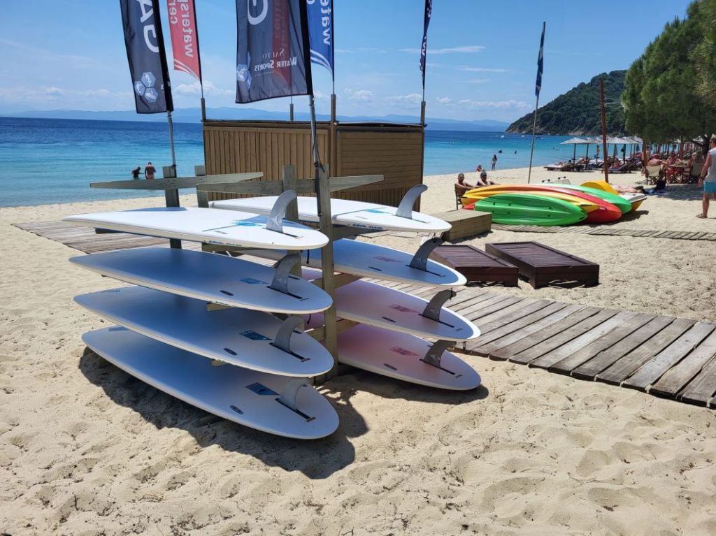 Skiathos, micuța insulă din Marea Egee cu păduri de pin, plaje premiate și povești medievale - Imagine 14