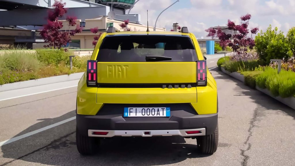GALERIE FOTO | Toate detaliile despre noul Ford Grande Panda - Imagine 35