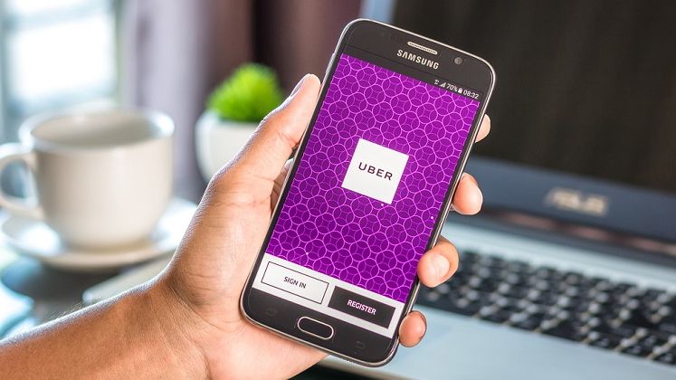 Uber plateste 20 mil. dolari in SUA pentru ca a exagerat sumele de bani pe care soferii le pot castiga