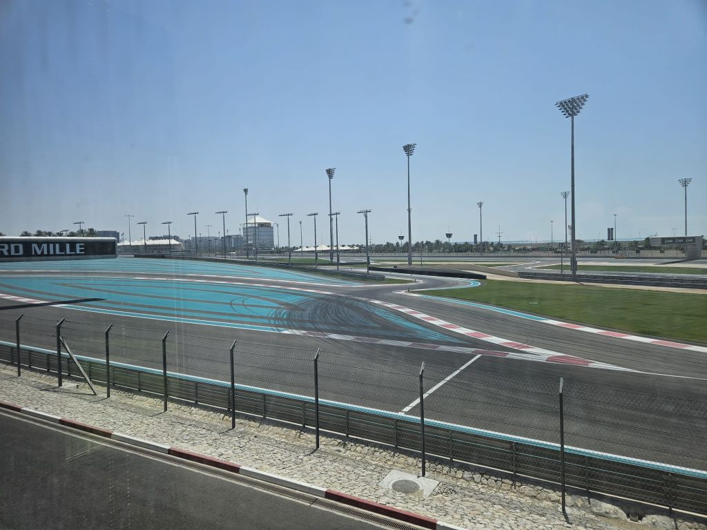 Abu Dhabi - Imagine 29