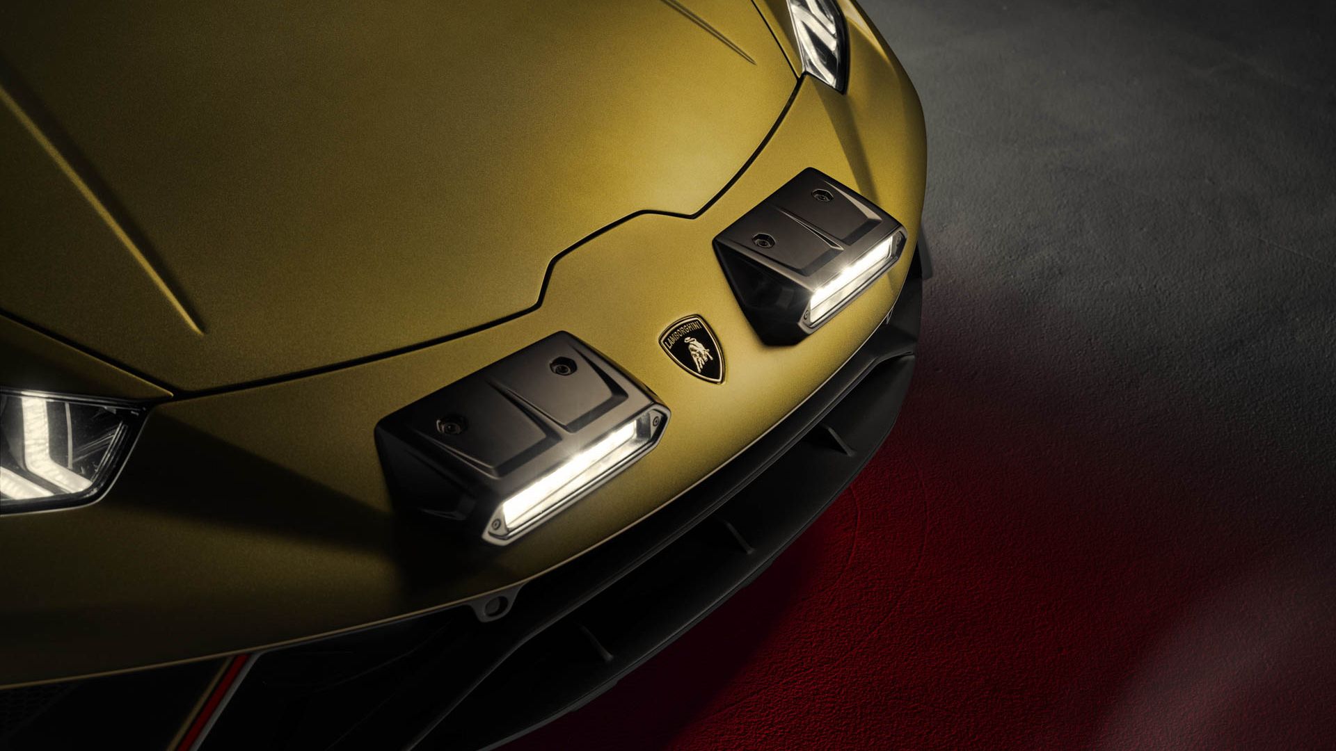 Criza i-a ocolit pe bogații lumii. Lamborghini are lista de comenzi plină până în 2026