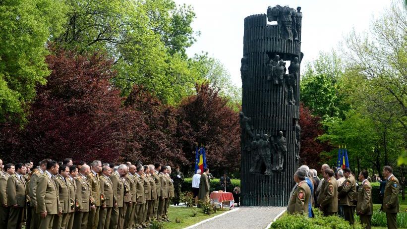 Monumentul Infanteriei din Parcul Kiseleff ar putea fi reconstruit, cu ocazia Centenarului Marii Uniri