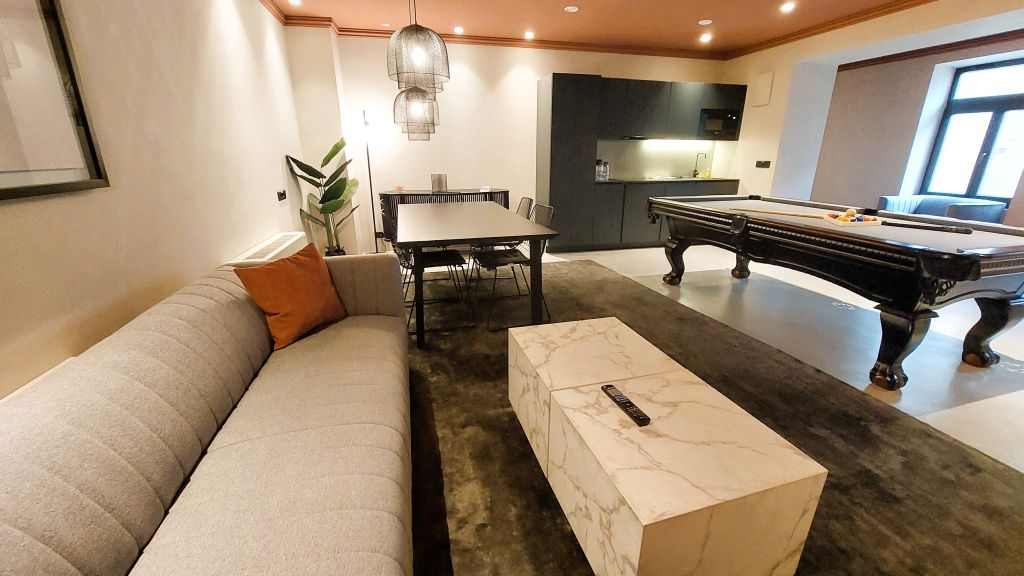 GALERIE FOTO | Cum arată apartamentele milionarei Anja Graf din centrul Capitalei - Imagine 47