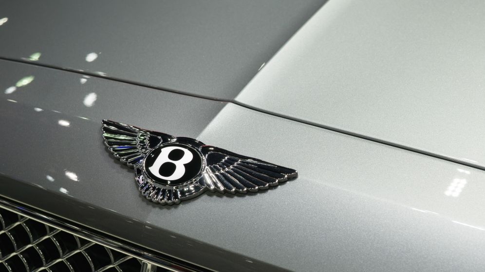 Primele teasere cu Bentley EXP 100 GT: conceptul britanic va fi expus in 10 iulie si marcheaza centenarul companiei