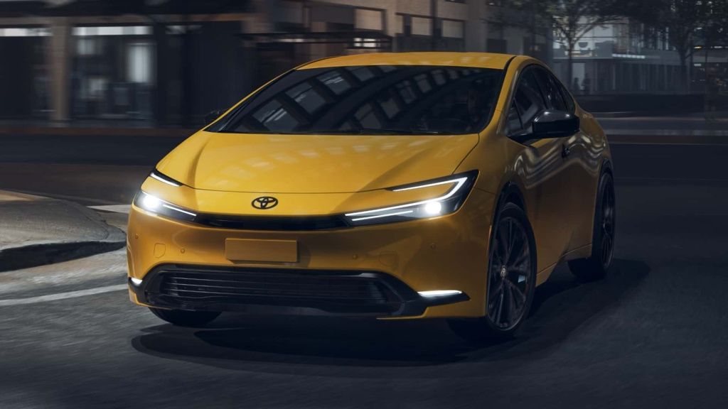 Toyota Prius - Locul 1 - Mașini pe benzină plug-in hybrid