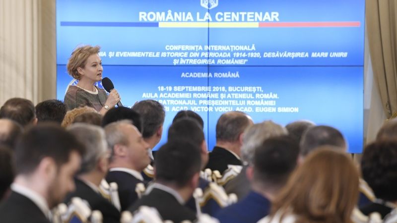 Mona Nicolici, OMV Petrom: Finantam un sistem de invatamant care da olimpici care pleaca din tara sau viitori someri