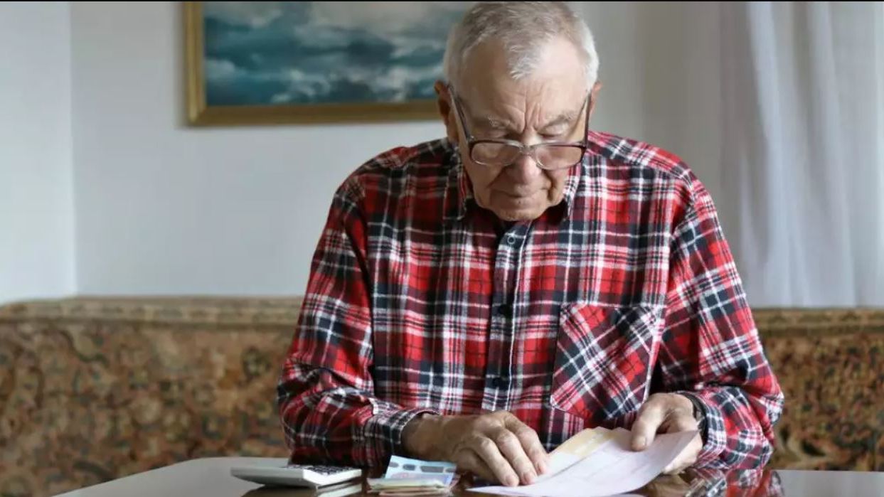 Câți pensionari are România. Pentru unii, pensia medie nu a depășit 507 lei