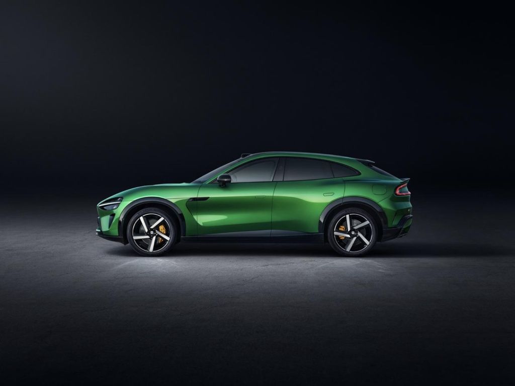 GALERIE FOTO Xiaomi a lansat mașina electrică YU7, rivalul modelului Y de la Tesla: Se vinde ca pĂ- Imagine 4