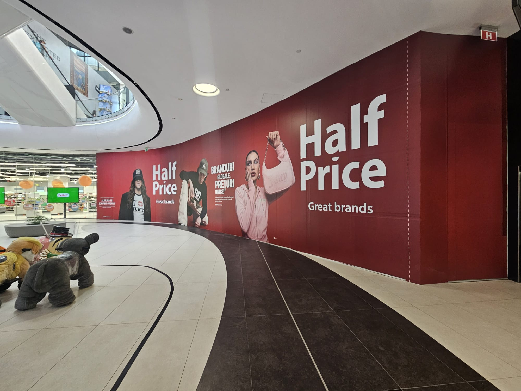 EXCLUSIV | S-a închis Media Galaxy din Mega Mall. Ce retailer îi ia locul