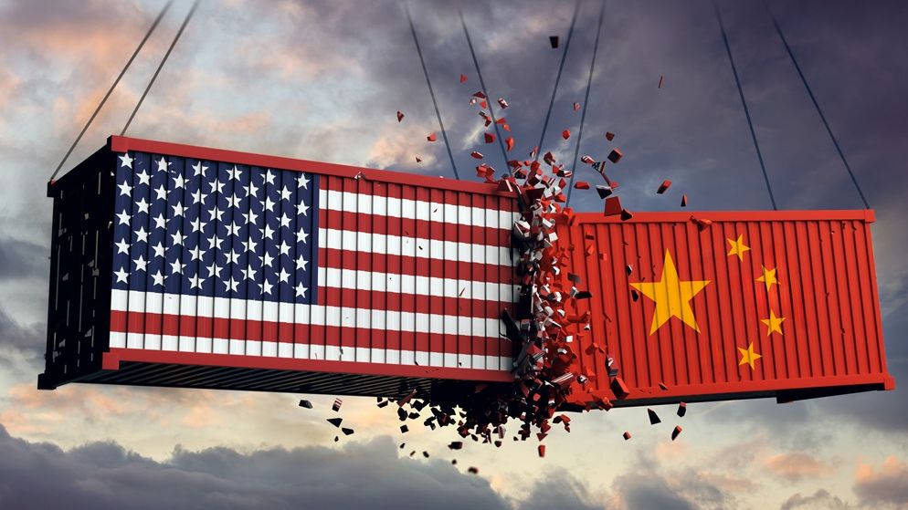 SUA anunță că tarifele au crescut la 145% pentru China. Apple, NVIDIA și giganții americani sunt din nou în cădere liberă