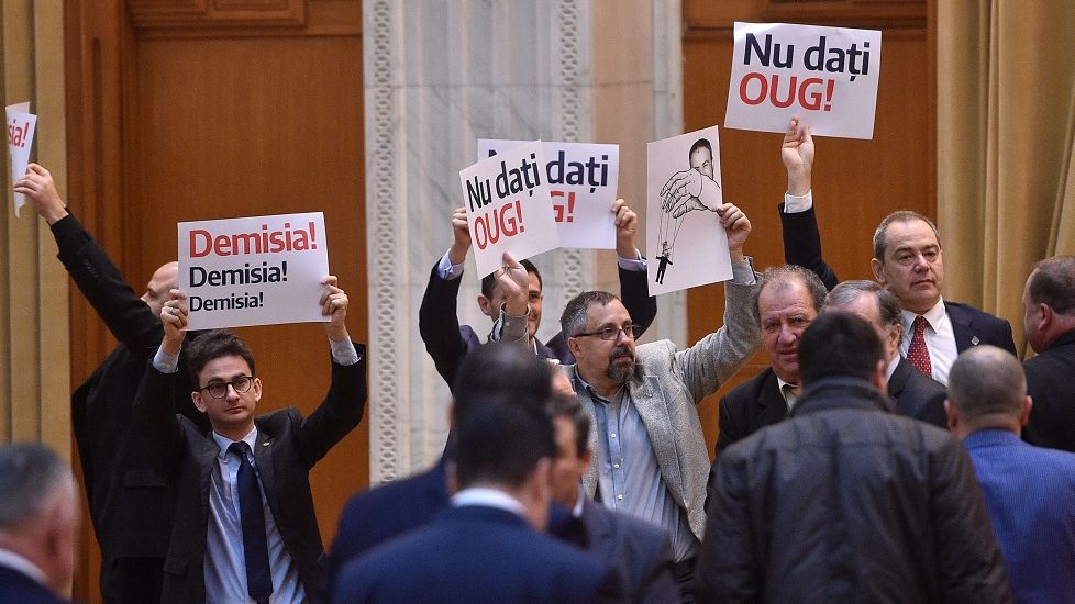 Guvernul si-a pus in cap intregul mediu de afaceri. Toate reactiile institutiilor si companiilor direct afectate