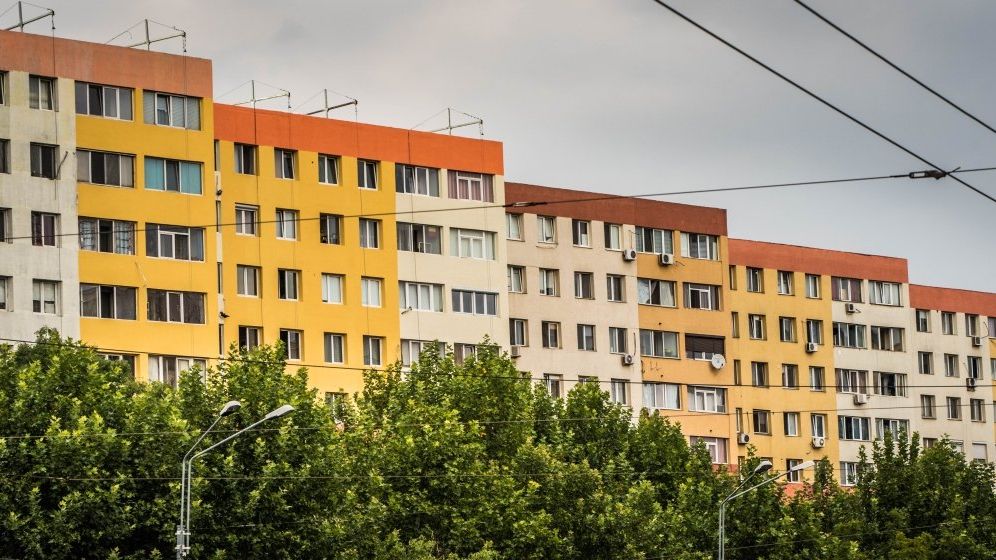ANALIZĂ: 70% dintre români preferă să-și cumpere un apartament nu o casă