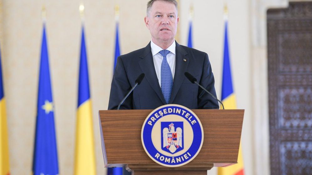 Klaus Iohannis vrea să le ofere un bonus de 500 euro/lună medicilor care se ocupă de cazurile Covid-19