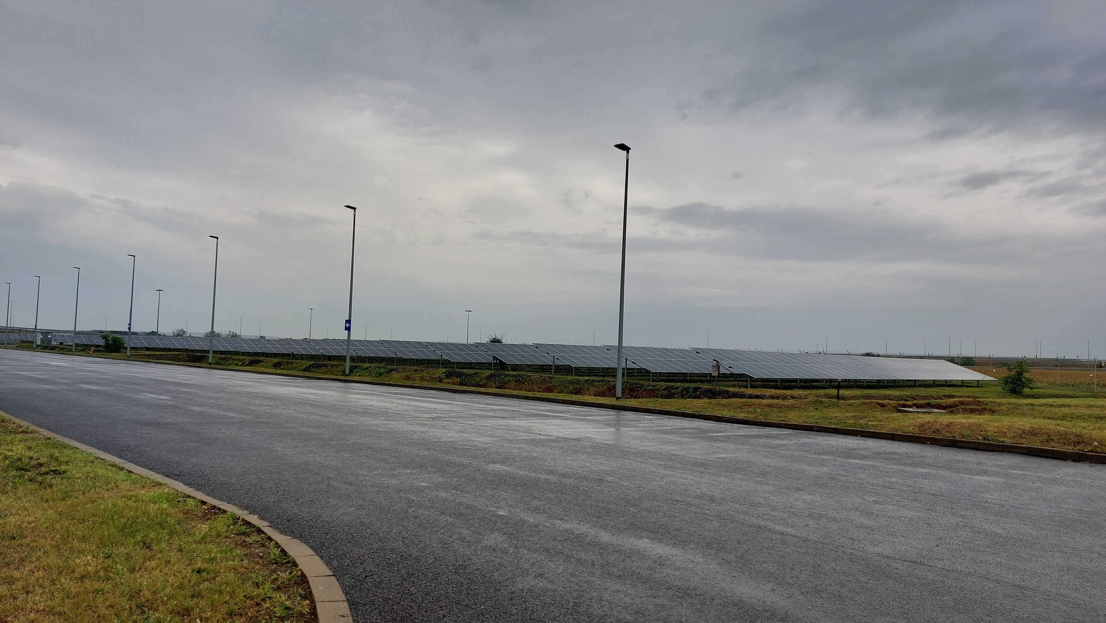 FOTO | ”Mașinăria” din spatele magazinelor Kaufland: Imagini exclusive din centrul logistic de la Turda al nemților - Poza 48