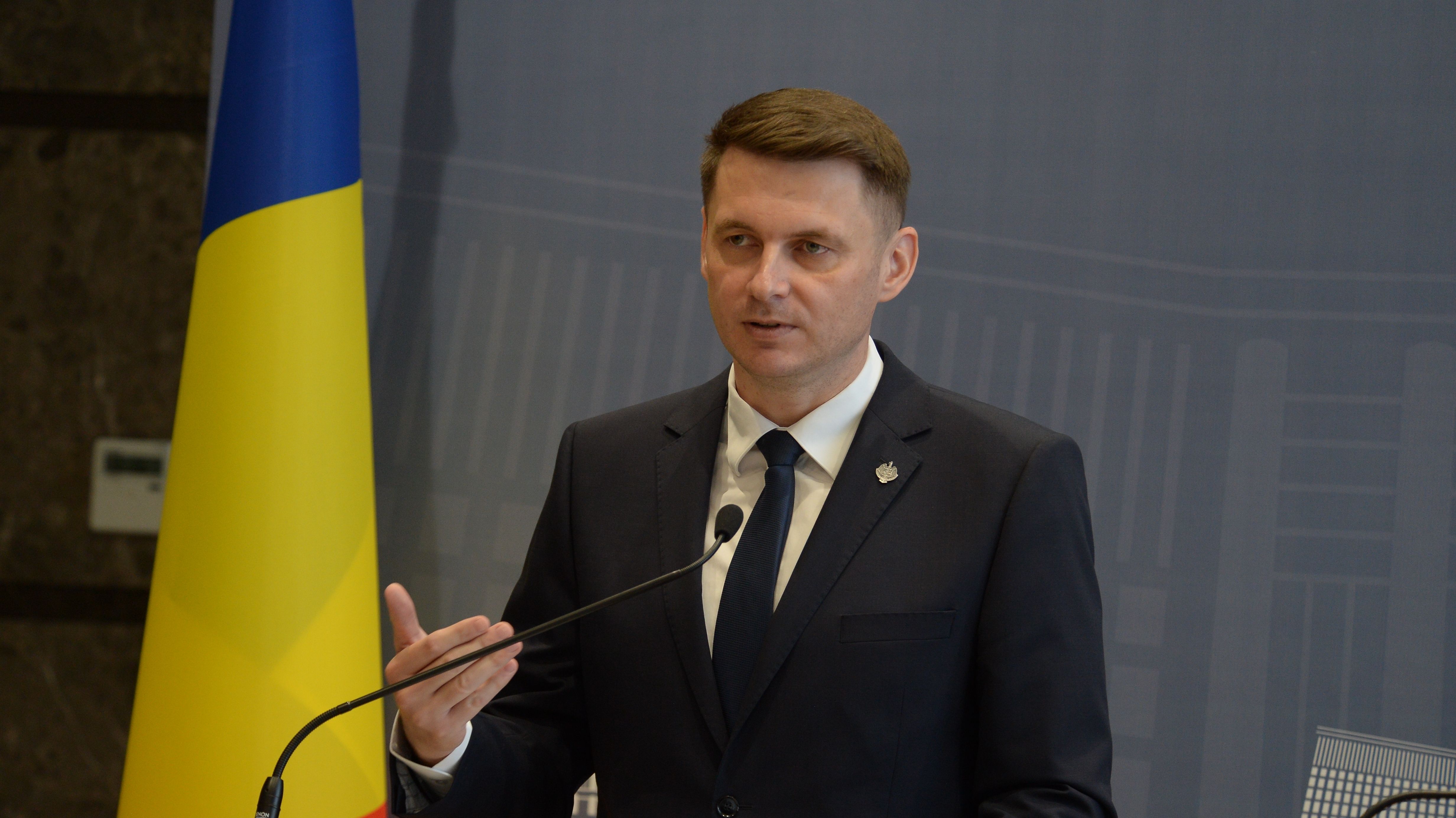 Abrudean: Deciziile privind criza carburanților trebuie luate „cu calm, nu sub imperiul emoțiilor”