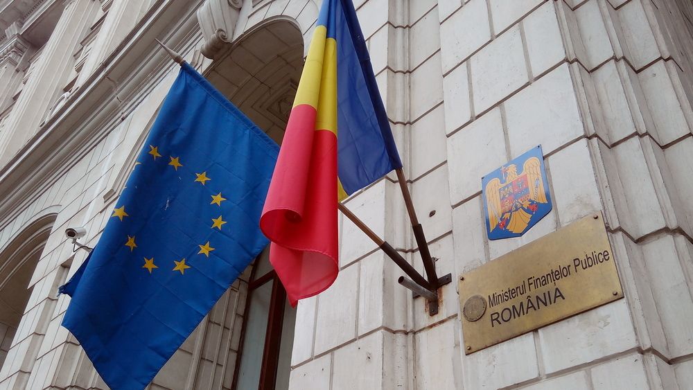 Datoria guvernamentală brută nu va depăși 52,5% din PIB în următorii ani, promite Ministerul Finanțelor