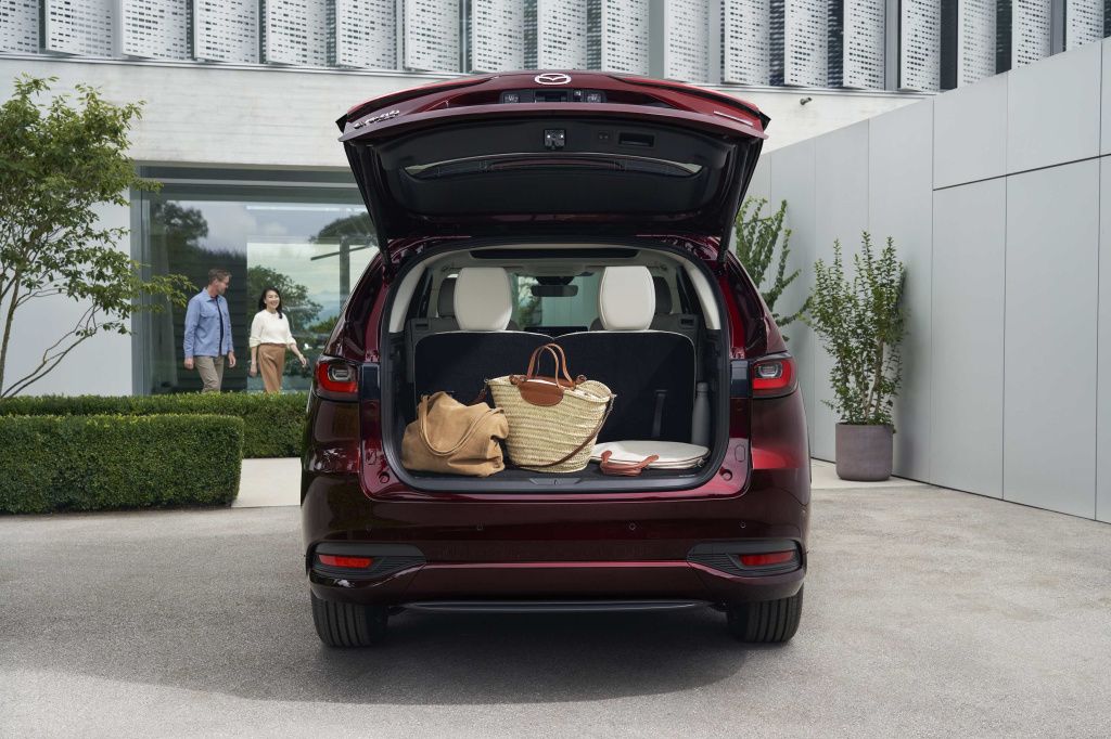 GALERIE FOTO | Mazda CX-80 prezentată pentru Europa - Imagine 13